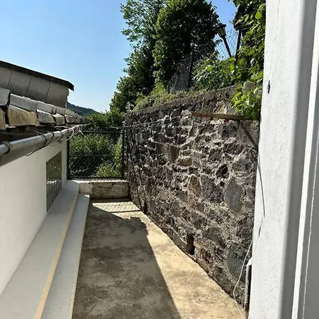 Avec Terrasse Proche Du Parc Fenestre Appartement La Bourboule