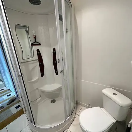 Appartement Avec Terrasse Proche Du Parc Fenestre